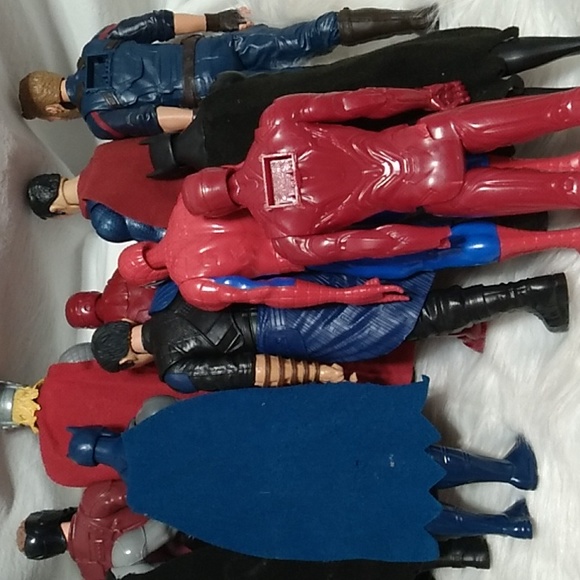 BUNDLE 2: Marvel DC Comics 18 Action Figures & 1 Bike Large Bundle Couple Flaws - Picture 15 of 16